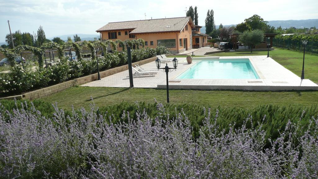 Vila Il Fienile Di Assisi Exteriér fotografie